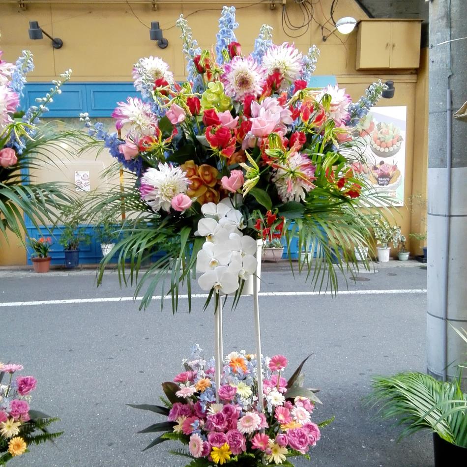 大阪市城東区鴫野のお花屋さん 花の店すずき フラワーアレンジメント 花束 胡蝶蘭 花の店すずき