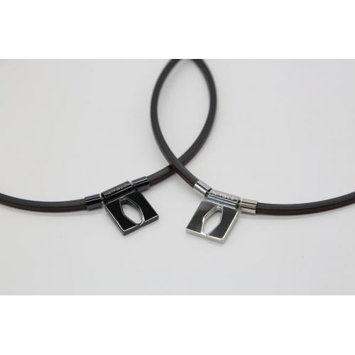 つらい首・肩のコリや痛みが解消! 磁力が筋肉まで届く 磁器ネックレス ANGLE