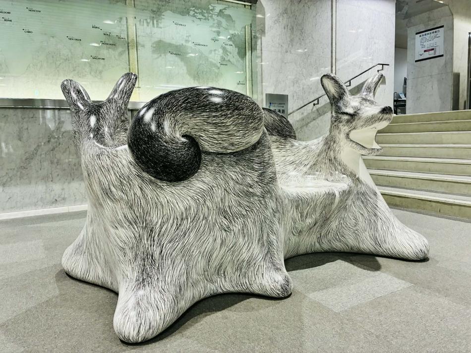 ＼2026年3月末まで／ 大阪商工会議所ロビーに「サクヤオオカミ」をお迎え中♪