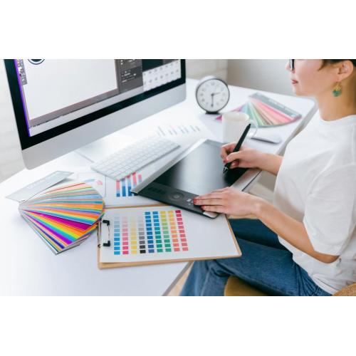 成果につながる!HPやロゴデザインなどクリエーティブ施策のディレクション