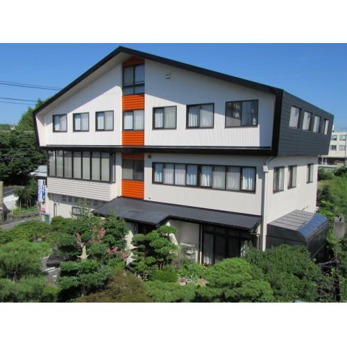 お客様の意見や要望を取り入れ快適な生活空間を考えた設計・施工を心がけています