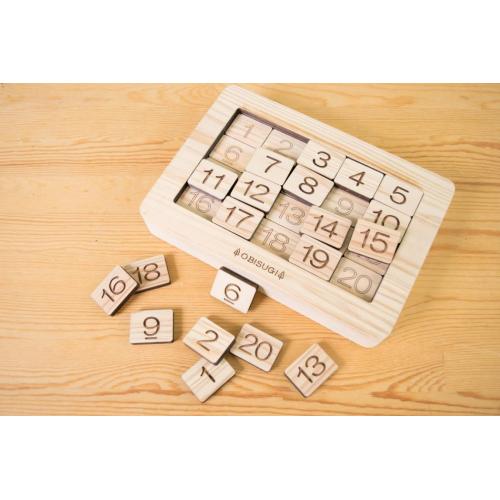 宮崎の杉(おび杉)で作った「数字パズル」