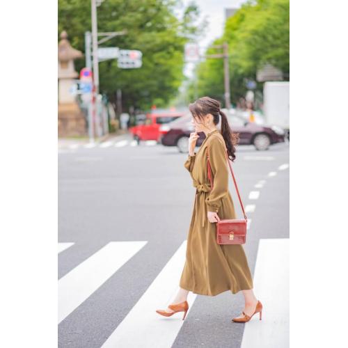 3WAYで使えるカーキのサテンワンピース