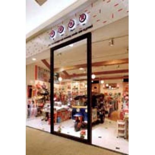 店舗デザイン 宇宙百貨 (バラエティ雑貨)