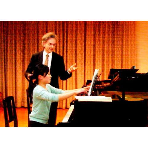 ウイーン国立音楽大学 ステファン・モラー教授 ピアノ特別レッスン