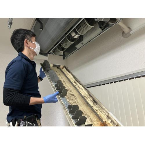 清潔な空気で企業の信頼と成長を支えるエアコンクリーニング