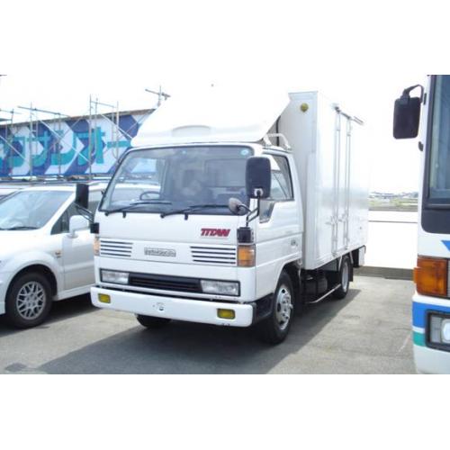 H7 タイタン 冷凍車2tショートワイドロー