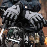 グローブからレッグバッグまで、走行安全・快適なバイク用品も充実