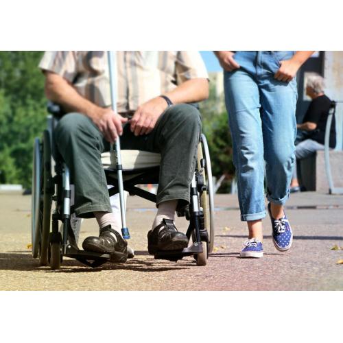 福祉事業の許可や手続きで、 お困りではありませんか?