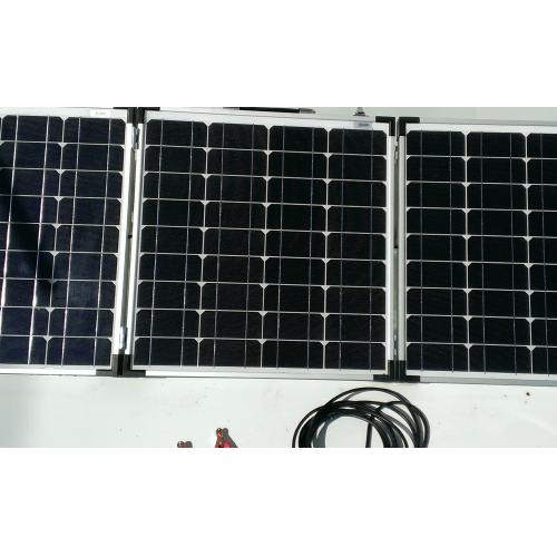 持ち運びができて便利!!ポータブル太陽光電池パネル
