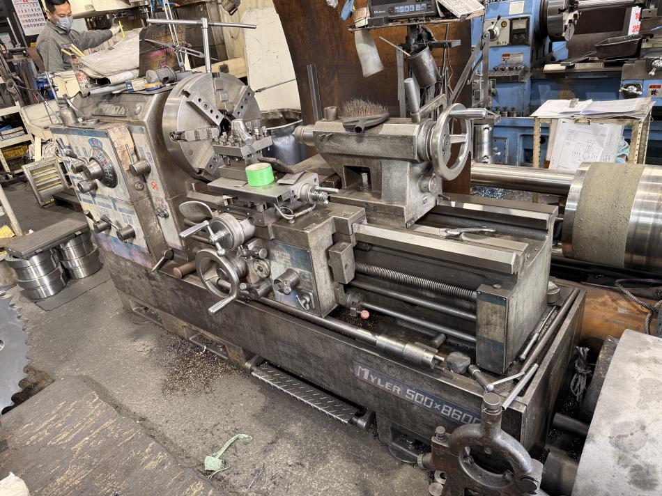 遊休機買取・中古機械の販売をしております。