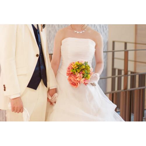 低価格でシンプルなメニューが好評 | 20代男性の婚活を応援|婚活サロン モモ
