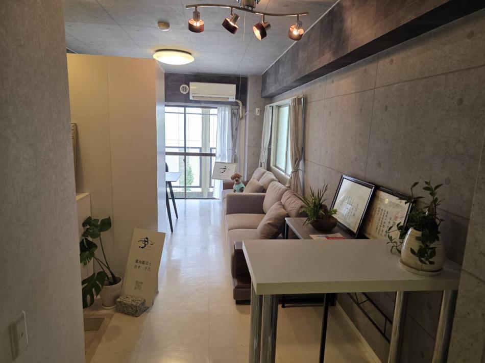 人生の流れと選択を導く、完全個室鑑定サロン