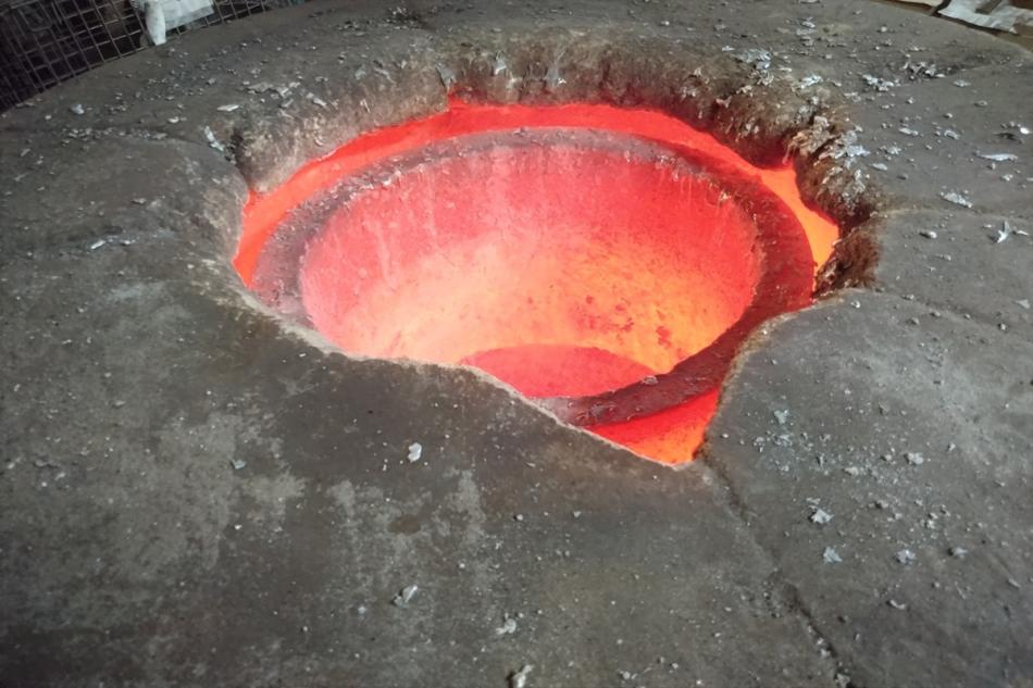 アルミ鋳物のF1造型・鋳造・切削加工・多品種小ロット対応！