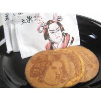 大阪生まれの世界遺産「文楽」の焼印入り、文楽せんべいは大阪土産のお菓子に最適です