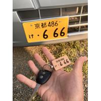 愛車の「証」を刻む、ナンバープレートキーリング製作