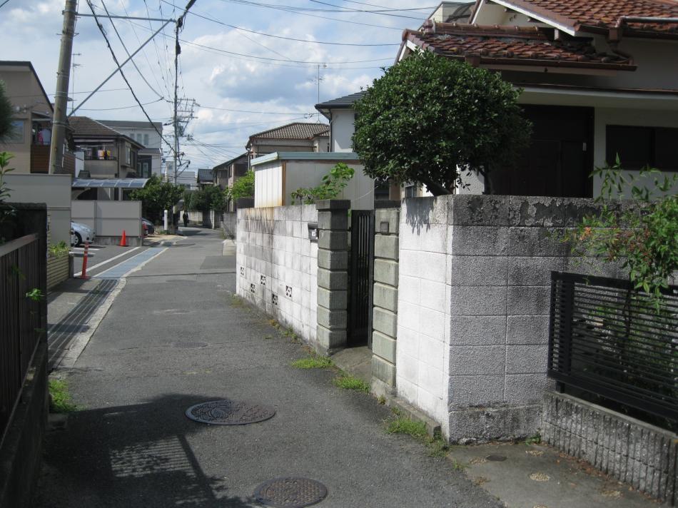 兵庫県伊丹市昆陽２丁目　建築条件無し　売土地　売買　商談中です