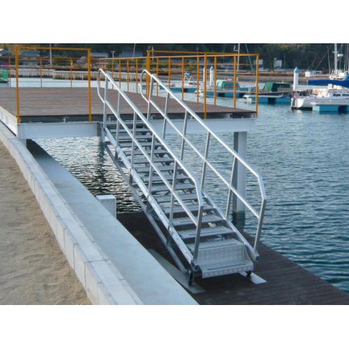可動式ラダー 階段 手すり 浮き桟橋