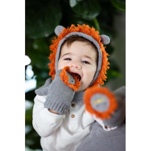 動物モチーフがかわいい、幼児用フード付きネックウォーマーとニットミトン