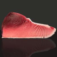 養殖・天然本マグロ（国産）豊洲市場から全国にお届けいたします。