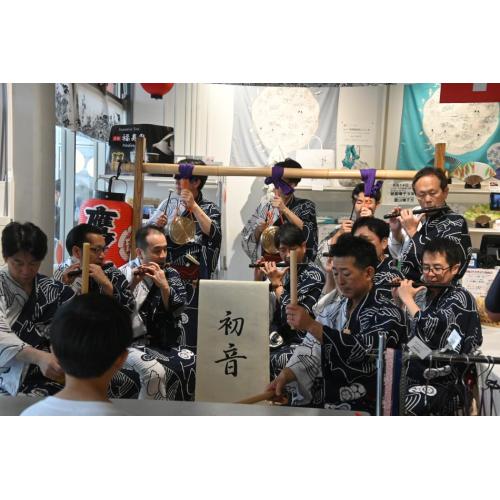 大阪・関西万博の常設京都店舗「おこしやす 京の小路」で祇園祭 鷹山囃子方が生演奏