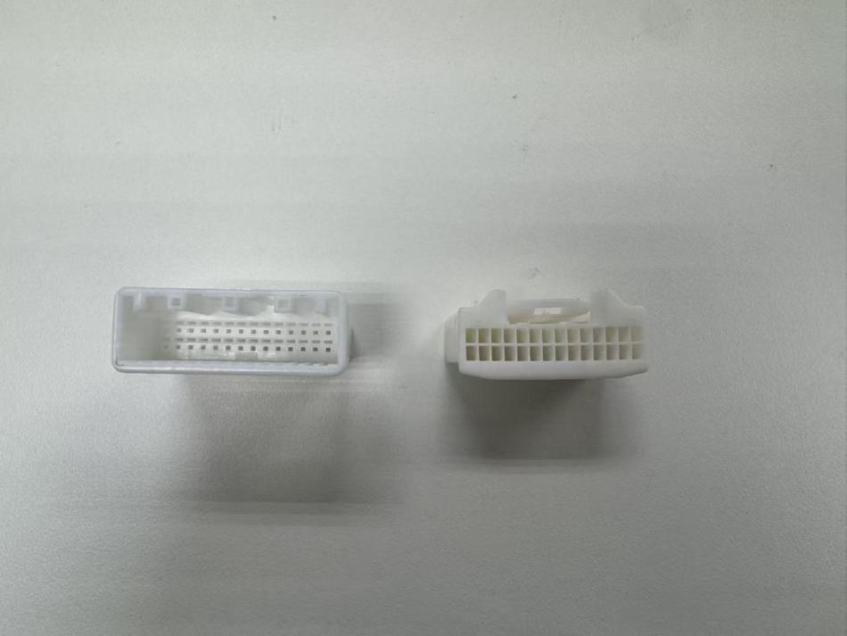 コネクター    量産対応