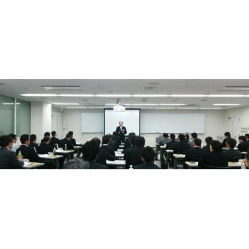 企業研修・講演・公開セミナー 社員への人材教育で貴社の問題解決を実現 ！
