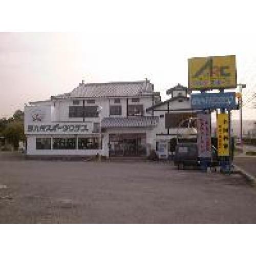大村インターチェンジから長崎空港に向かってすぐ! 黄色い看板が目印です